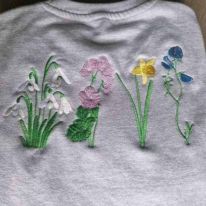 Unique Personalised Gift | Birth Month Flowers | Flowers | Personalised | Sweatshirt | Jumper | Gift | Hobby | Mother’s Day | XS - 6XL